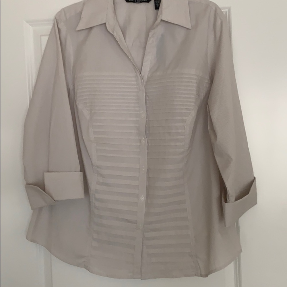 Zac & Rachel Three Quarter Sleeve Button Down Blouse
